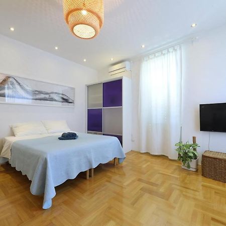 Lovely Rita'S Sibenik - Apartment City Center With Central Heating Buitenkant foto